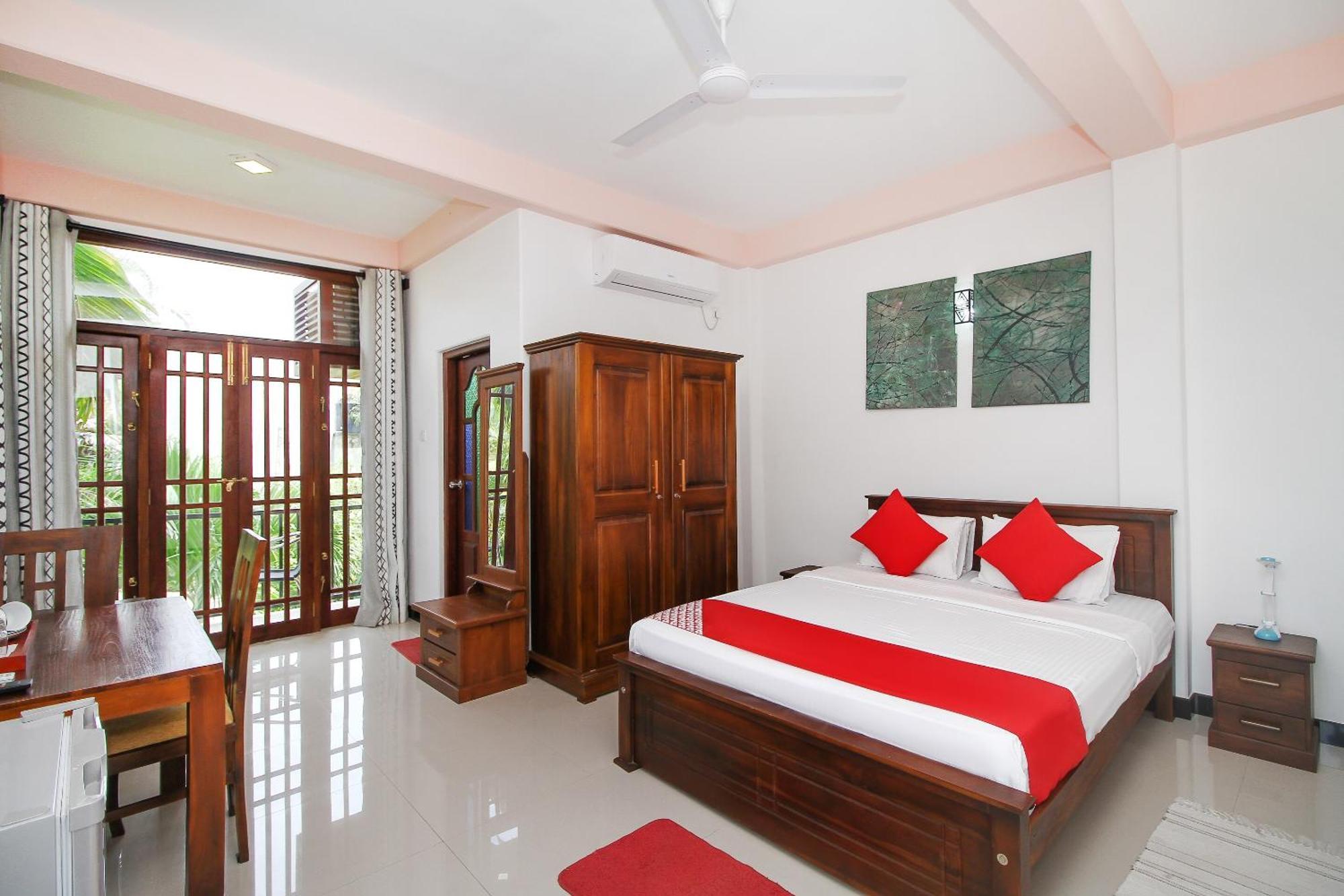 Lioni Holidays Villa Negombo Quarto foto