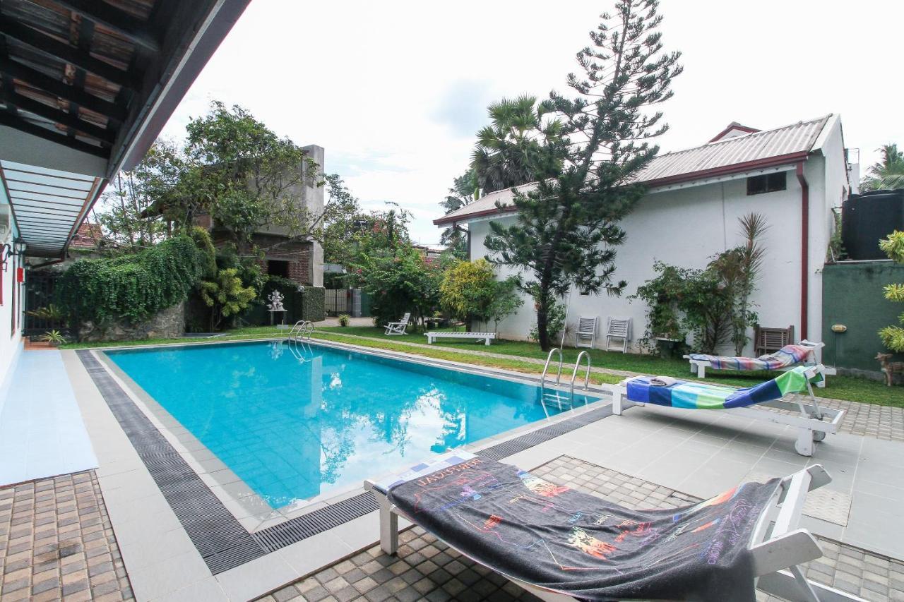 Lioni Holidays Villa Negombo Exterior foto